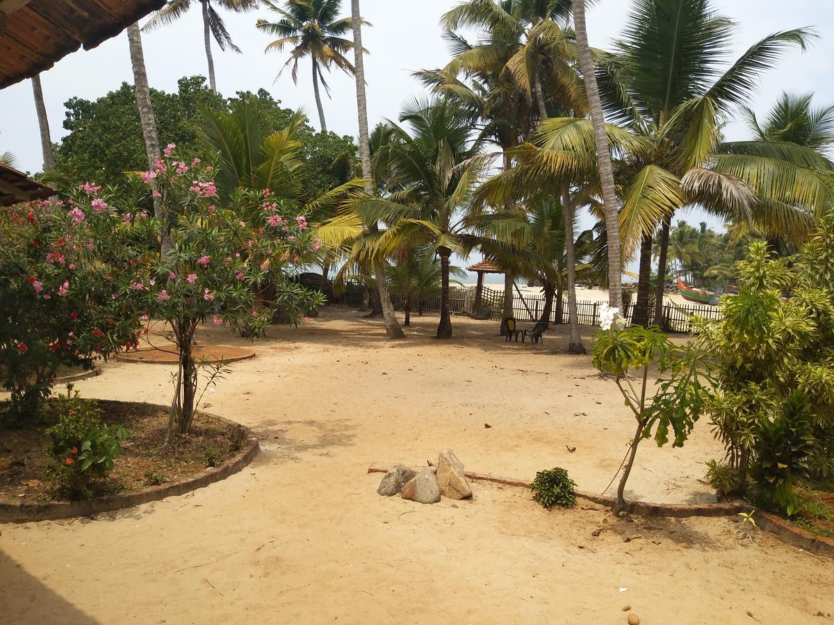 Beach Paradise Alappuzha Exterior photo